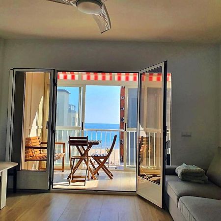 First Line Apartment With 3 Bedrooms And Seaviews Benidorm Luaran gambar