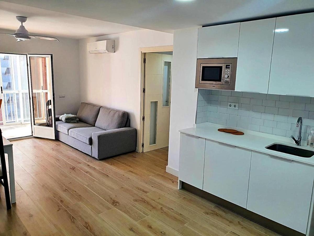 First Line Apartment With 3 Bedrooms And Seaviews Benidorm Luaran gambar