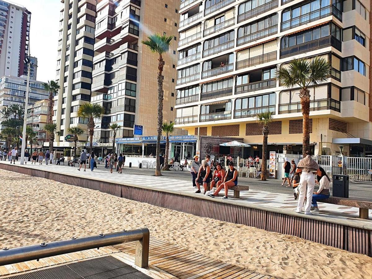 First Line Apartment With 3 Bedrooms And Seaviews Benidorm Luaran gambar
