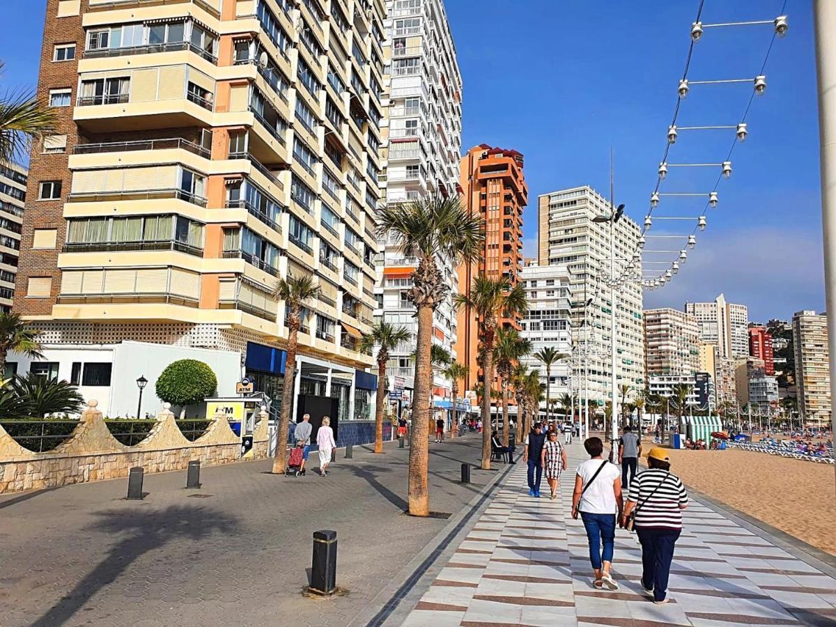 First Line Apartment With 3 Bedrooms And Seaviews Benidorm Luaran gambar
